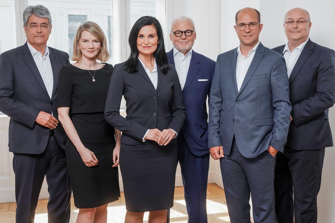 Gruppenfoto Wolfgang Hesoun, Cathleen Völkel, Silvia Grünberger, Wolfgang Rosam, Peter Schiefer und Gerhard Jarosch