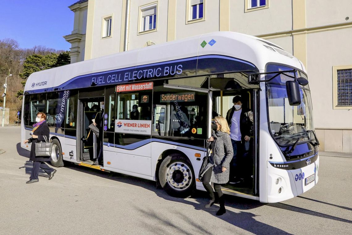 Mit Lkw und Bus emissionsfrei unterwegs