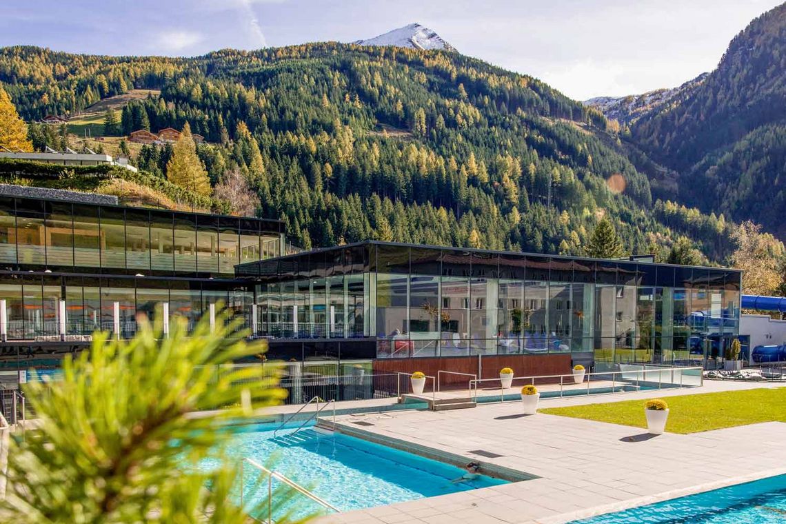 Außenansicht Felsentherme Bad Gastein