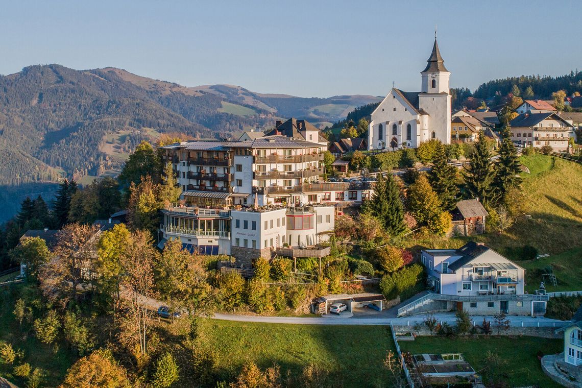 Drohnenbild Hotel Der WILDe EDER