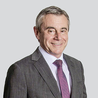 Portraitfoto Heinrich Schaller