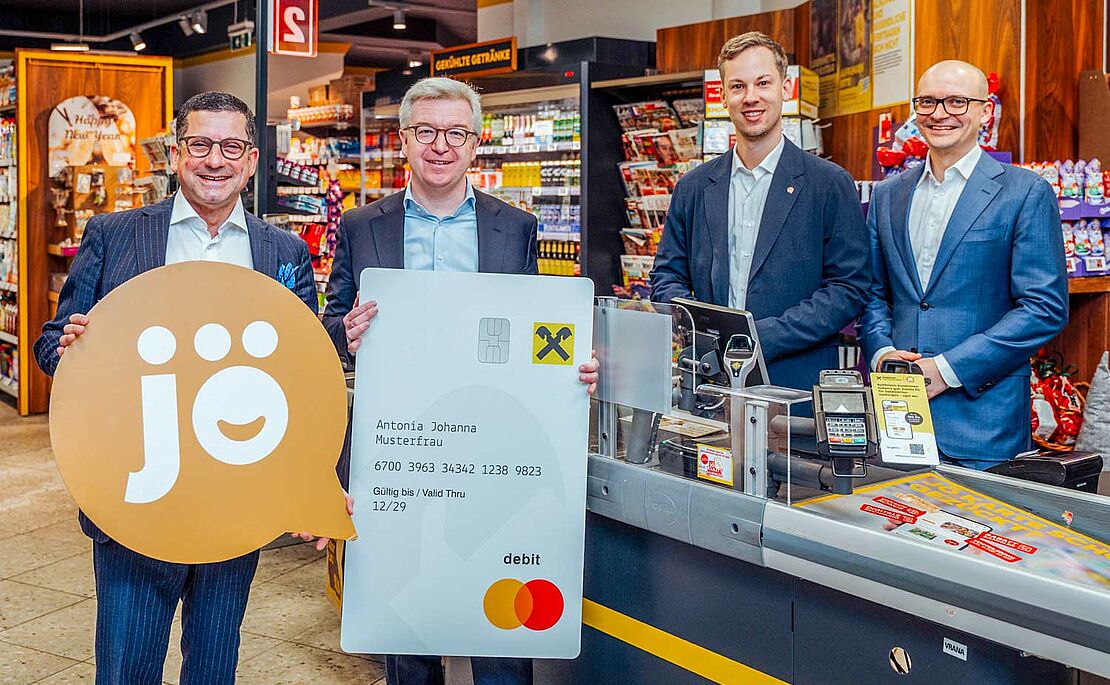 Foto von Michael Höllerer, Raiffeisen NÖ-Wien, Marcel Haraszti, REWE International, Alexander Merklein und Nikolai Scheurecker, jö Bonus Clubs