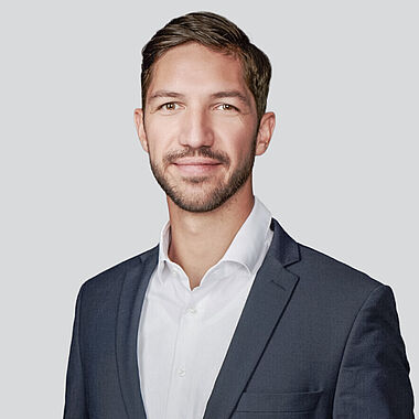 Portraitfoto Lukas Enzersdorfer-Konrad