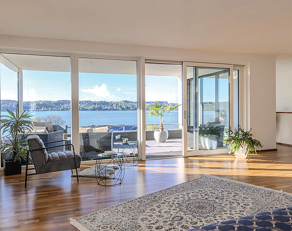 SUNSET VILLA MIT BADEPLATZ UND STEG