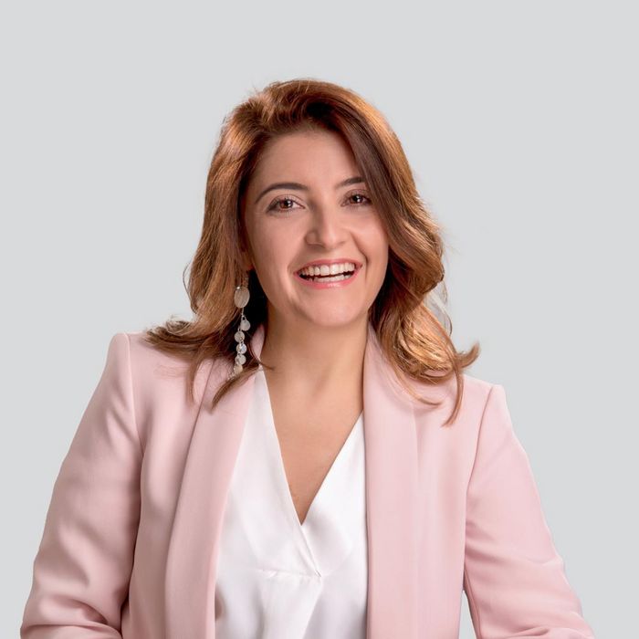 Portrait Zeynep Deniz Gediz 